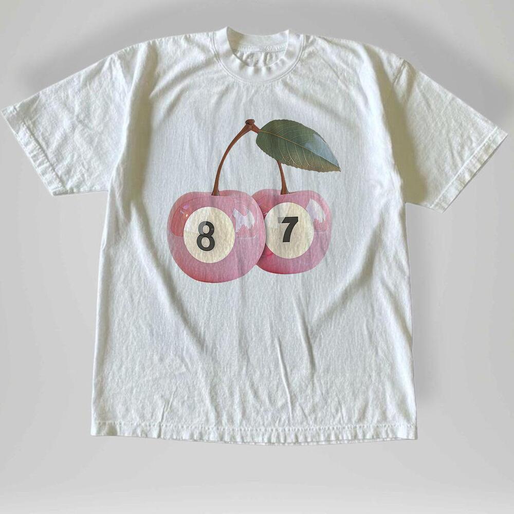 Style 7 8 Ball 90S Graphic T-Shirt